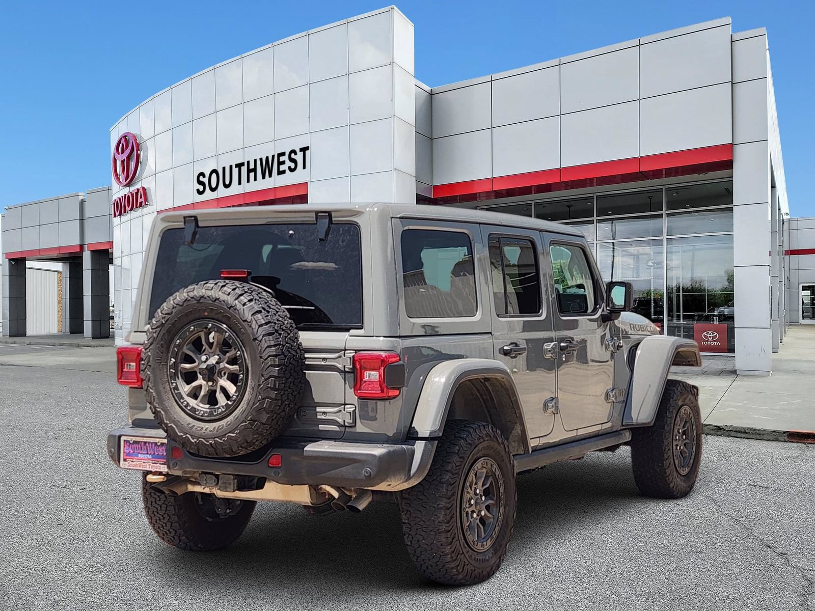 Used 2021 Jeep Wrangler Unlimited Rubicon w/ Trailer Tow Package AWD/4WD image 5