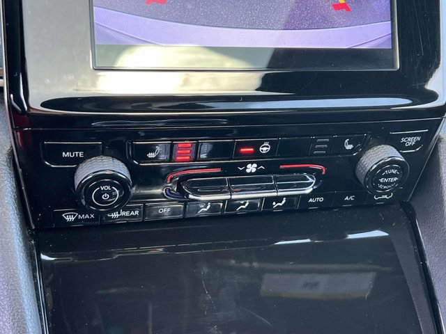 Used 2023 Jeep Grand Cherokee L Laredo image 29