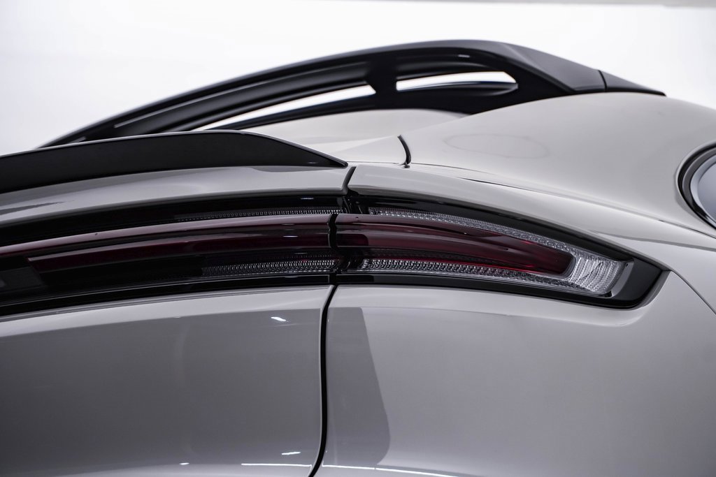 New 2025 Porsche Cayenne Turbo image 13
