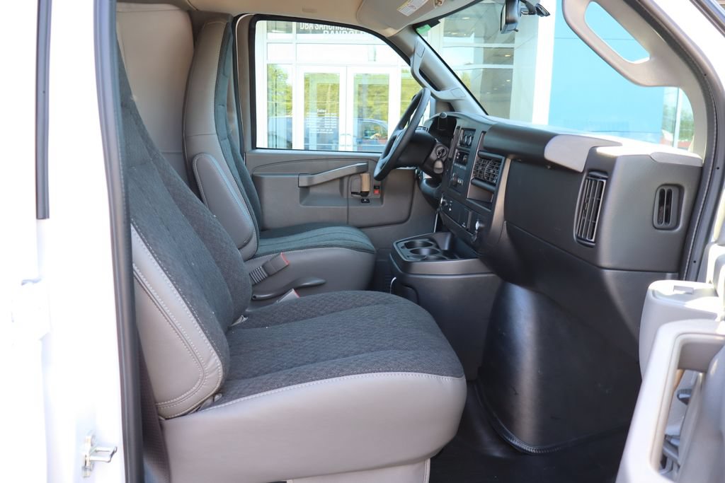 New 2026 Chevrolet Express 2500 Extended w/ Driver Convenience Package RWD image 18