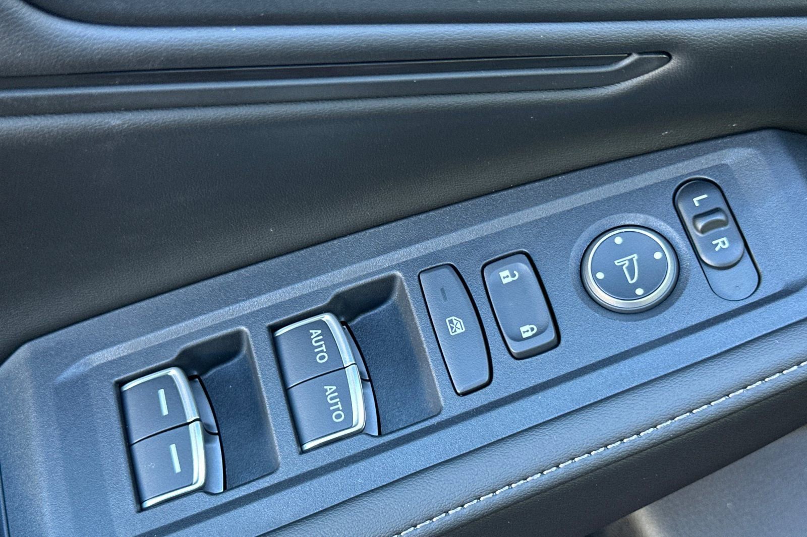 Certified 2025 Honda Accord Sport image 11