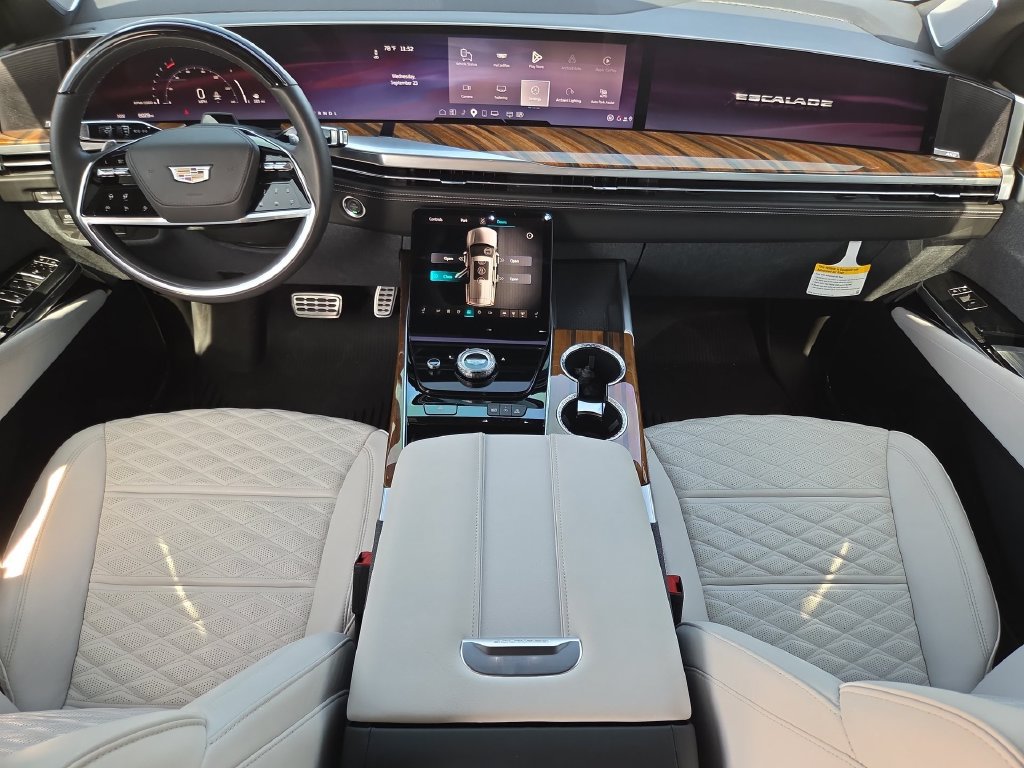Used 2025 Cadillac Escalade ESV Sport Platinum w/ LPO, Floor Liner Package AWD/4WD image 14