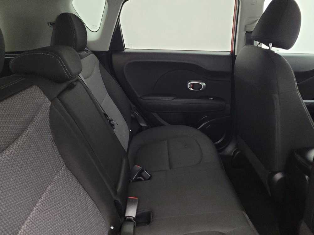 Used 2019 Kia Soul + image 19