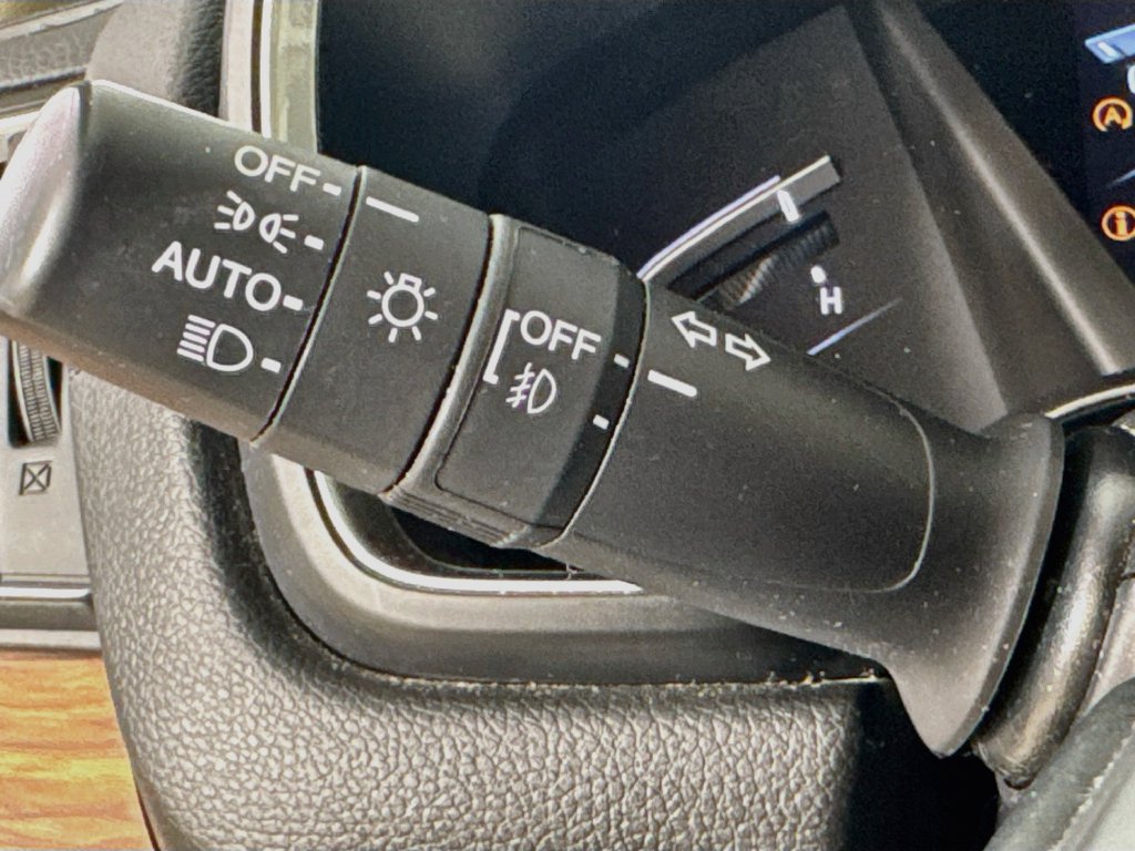 Used 2021 Honda CR-V Touring image 12