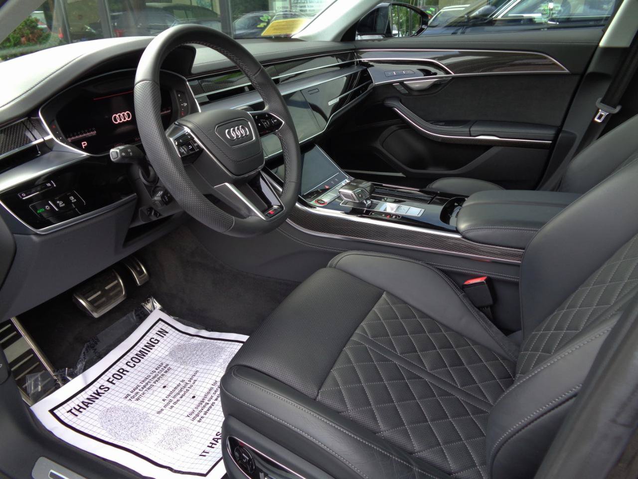 Used 2022 Audi S8 AWD/4WD image 10