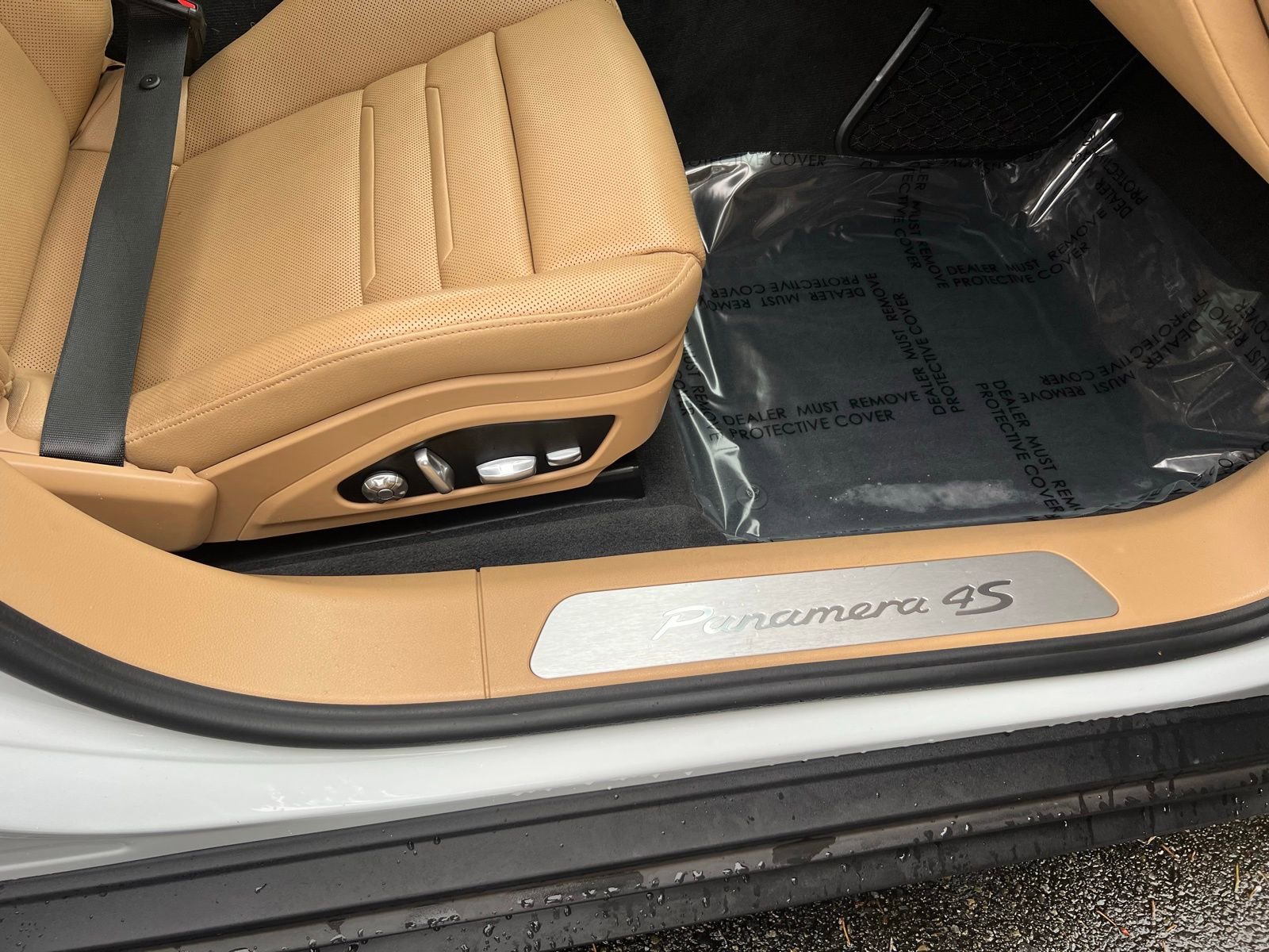 Used 2018 Porsche Panamera 4S AWD/4WD image 34