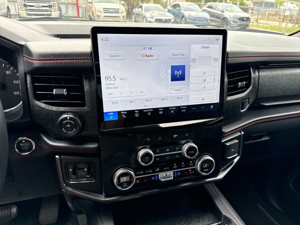 Used 2023 Ford Expedition Limited image 21