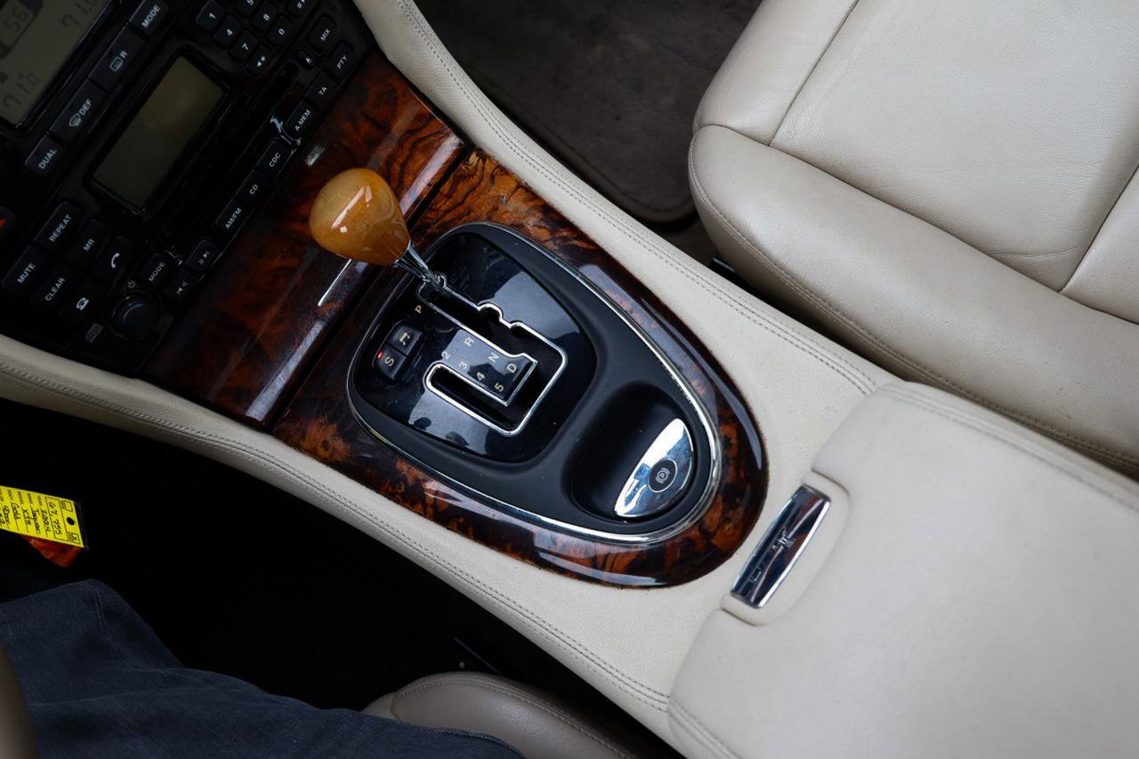 Used 2004 Jaguar XJ8 RWD image 37