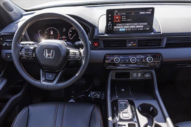 New 2025 Honda Pilot TrailSport image 25