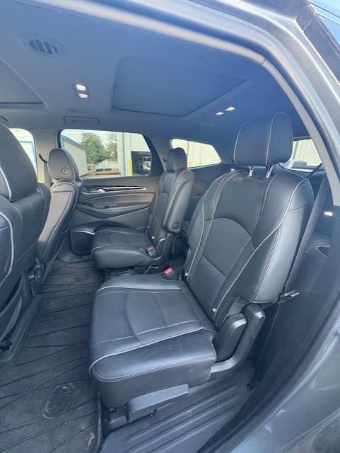 Used 2020 Buick Enclave Avenir w/ Avenir Technology Package FWD image 10