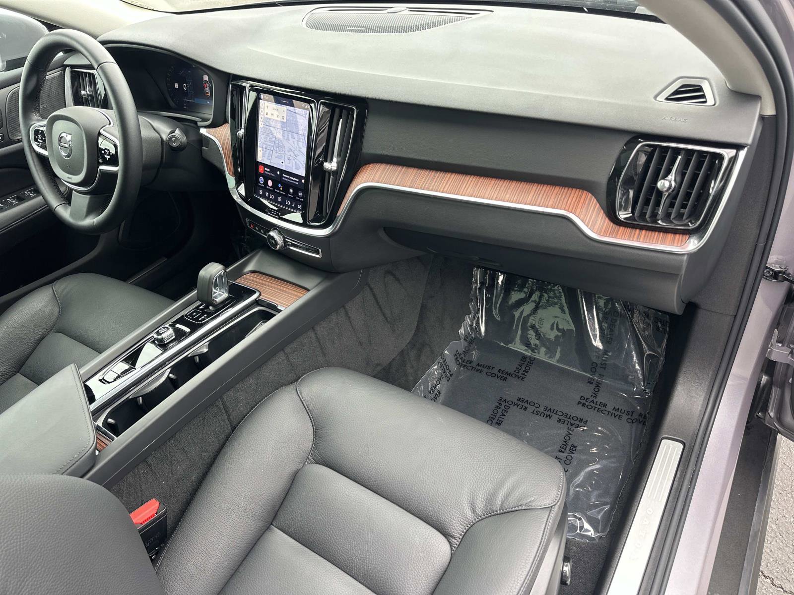 Certified 2026 Volvo V60 B5 Cross Country Plus w/ Climate Package image 26