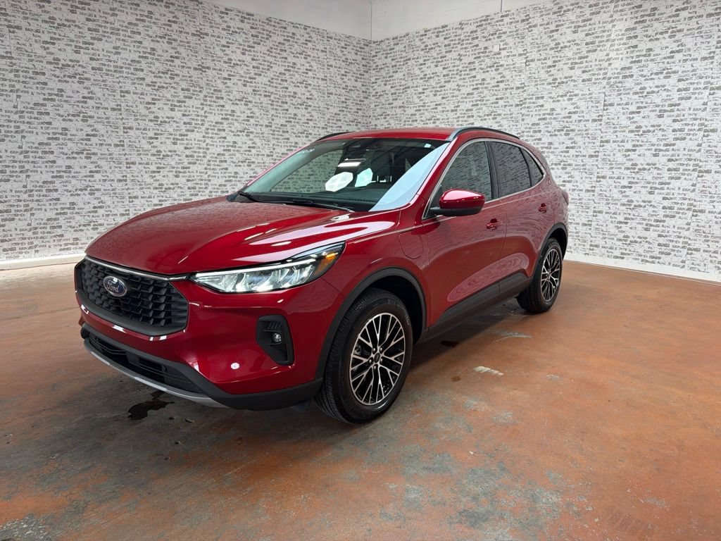 Used 2025 Ford Escape SE FWD image 3