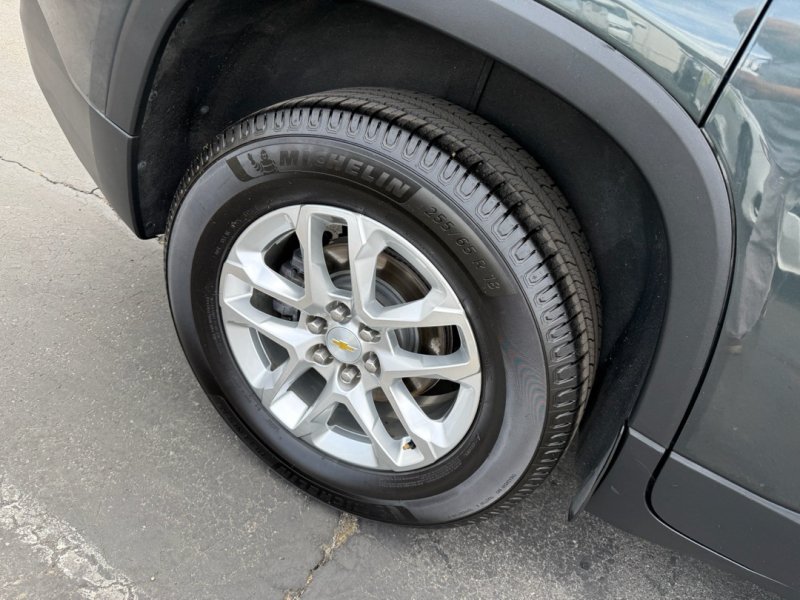Used 2018 Chevrolet Traverse LT AWD/4WD image 9