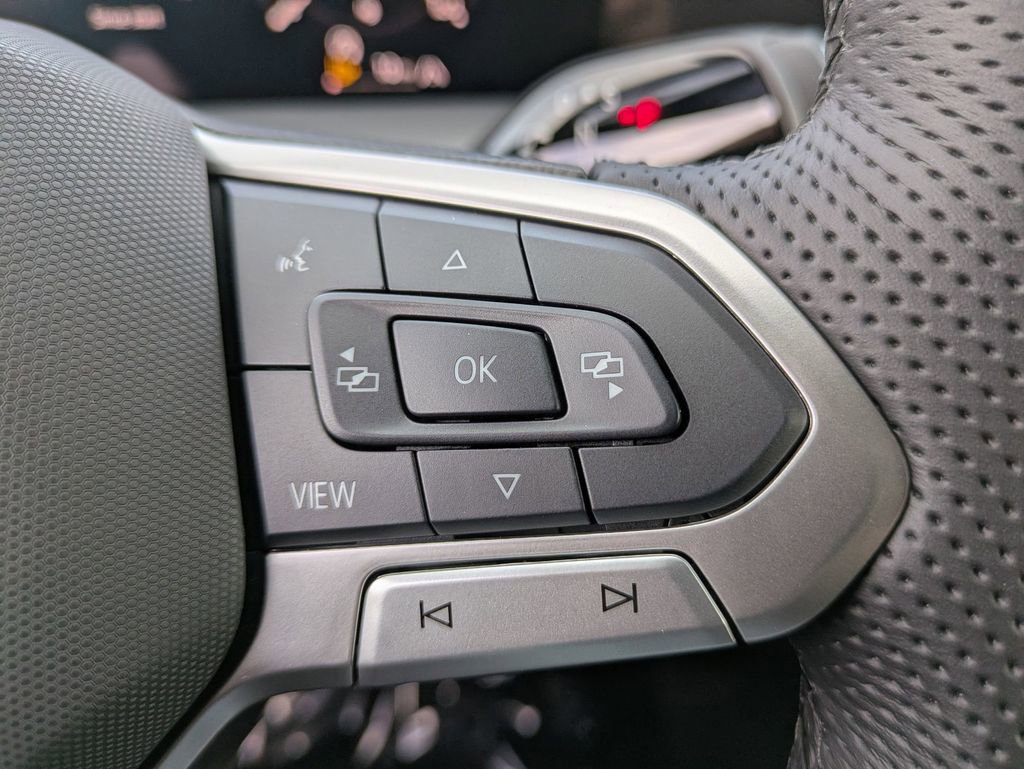 New 2026 Volkswagen Tiguan SE R-Line image 20