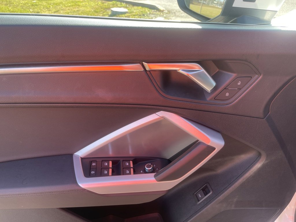 Used 2025 Audi Q3 2.0T Premium image 17