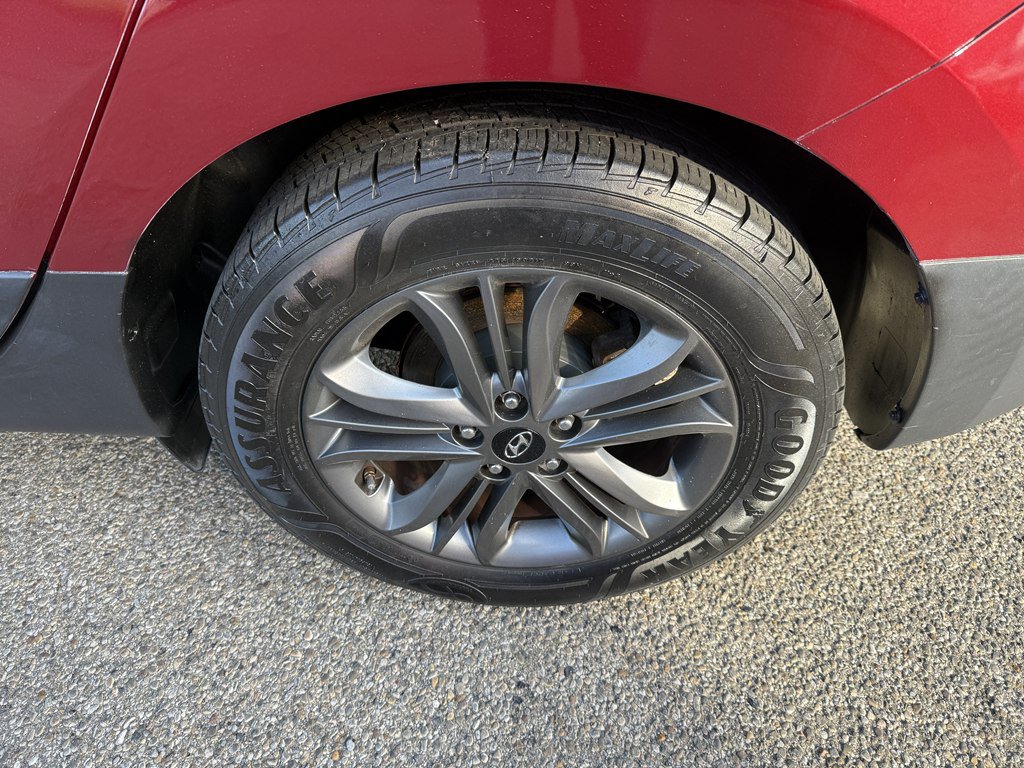 Used 2015 Hyundai Tucson SE AWD/4WD image 9