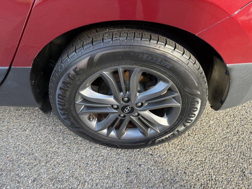 Used 2015 Hyundai Tucson SE image 9