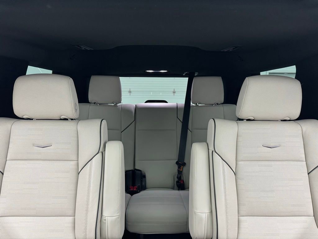 Used 2023 Cadillac Escalade Sport w/ LPO, ONYX Package AWD/4WD image 45
