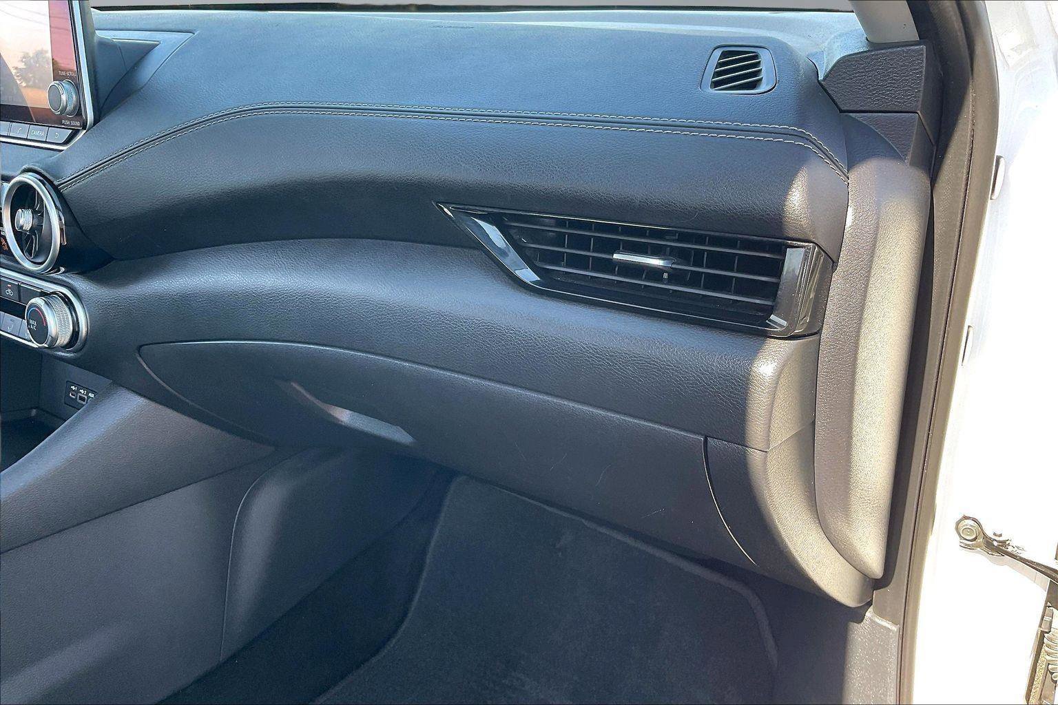 Used 2023 Nissan Sentra SV image 18