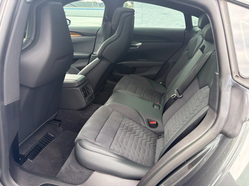 Used 2023 Audi e-tron GT Premium Plus AWD/4WD image 19