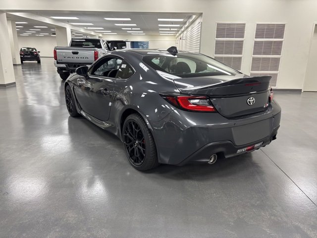 New 2025 Toyota GR86 Premium image 4