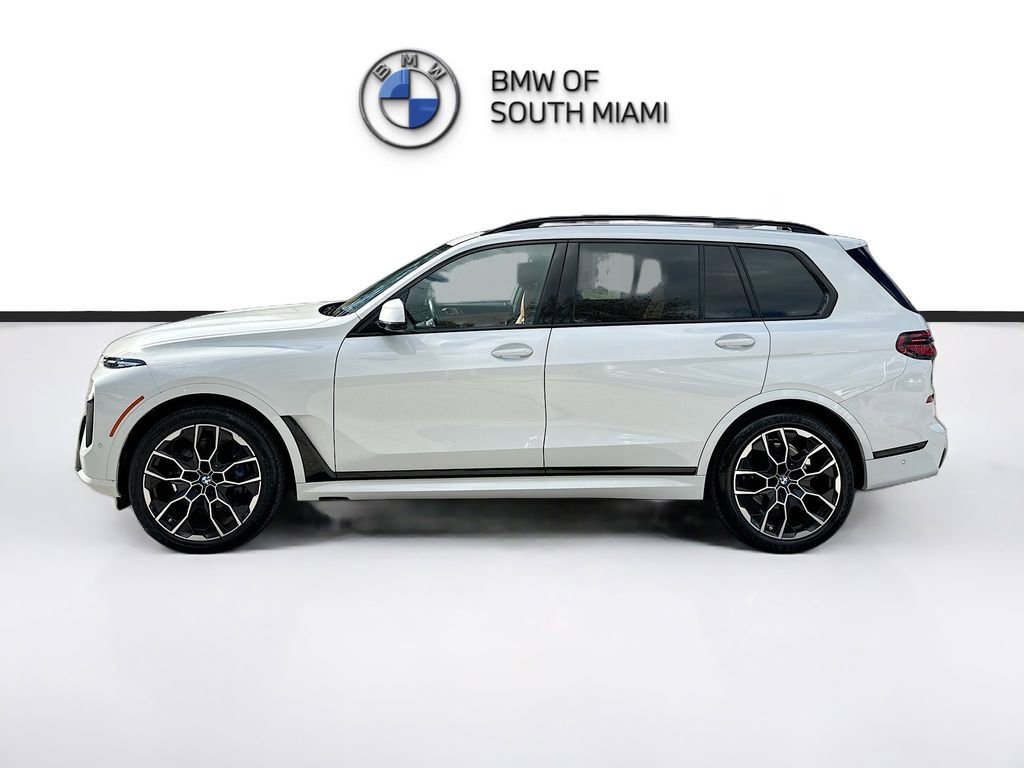 Used 2023 BMW X7 xDrive40i w/ M Sport Package image 4