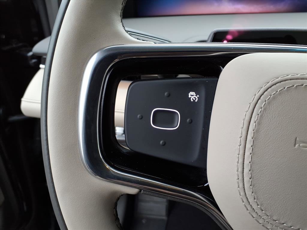 Certified 2024 Lincoln Nautilus Reserve w/ Equipment Group 202A image 17