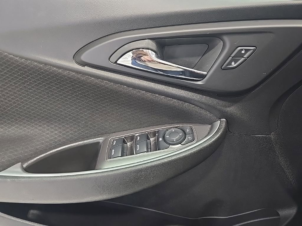 Used 2023 Chevrolet Malibu LT image 13