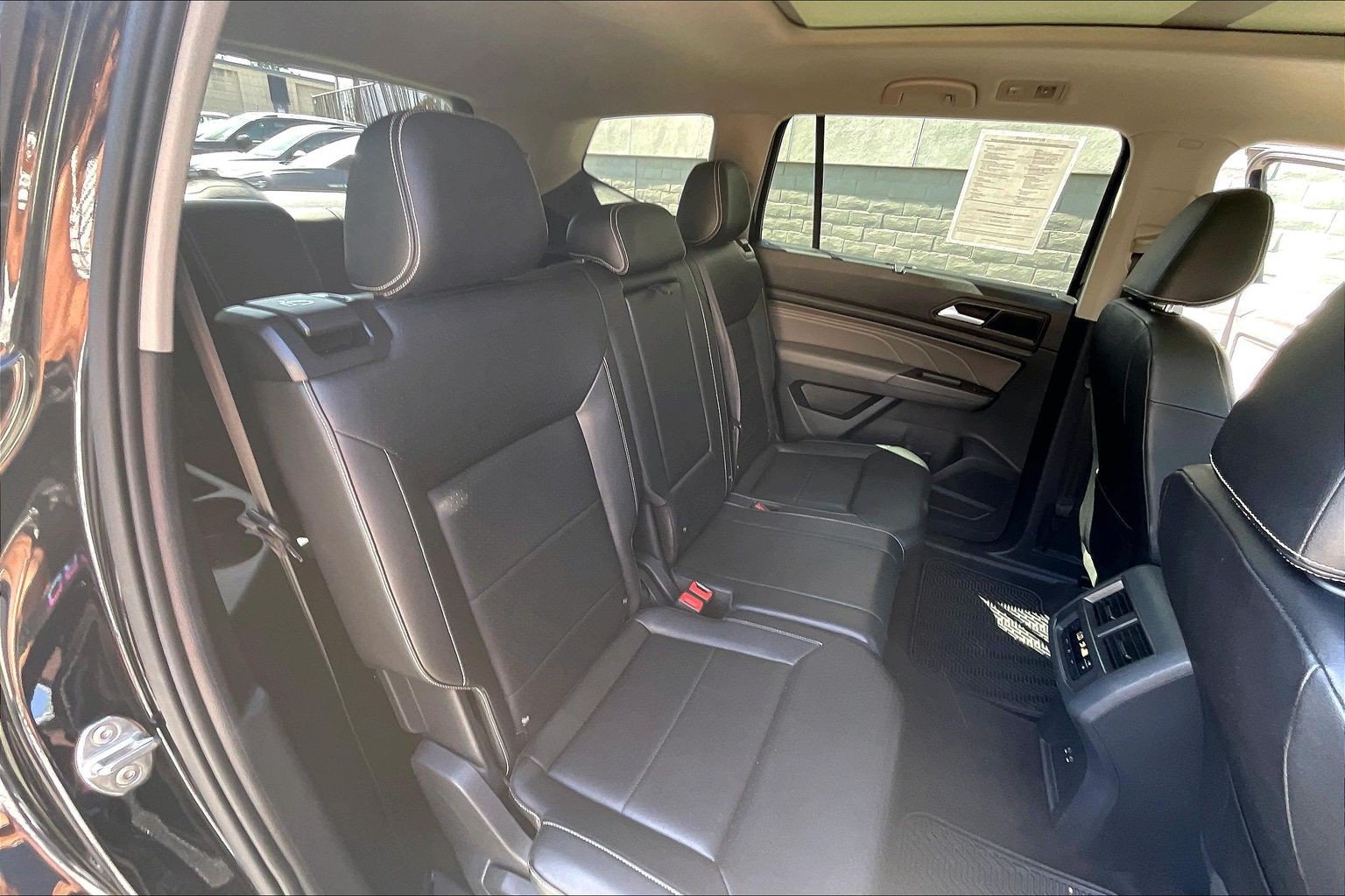 Certified 2023 Volkswagen Atlas SE w/ Panoramic Sunroof Package FWD image 26