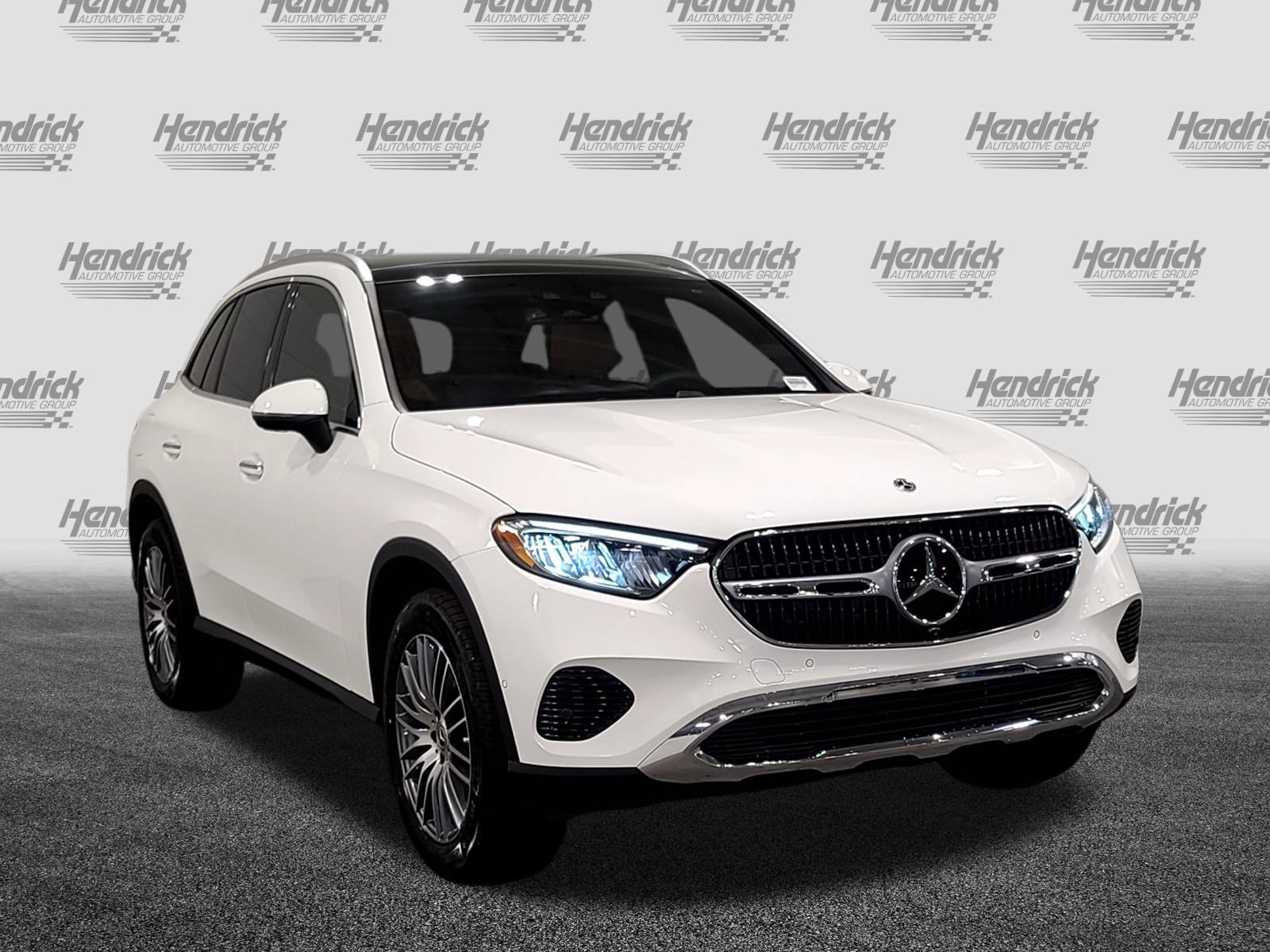 New 2026 Mercedes-Benz GLC 300 image 2