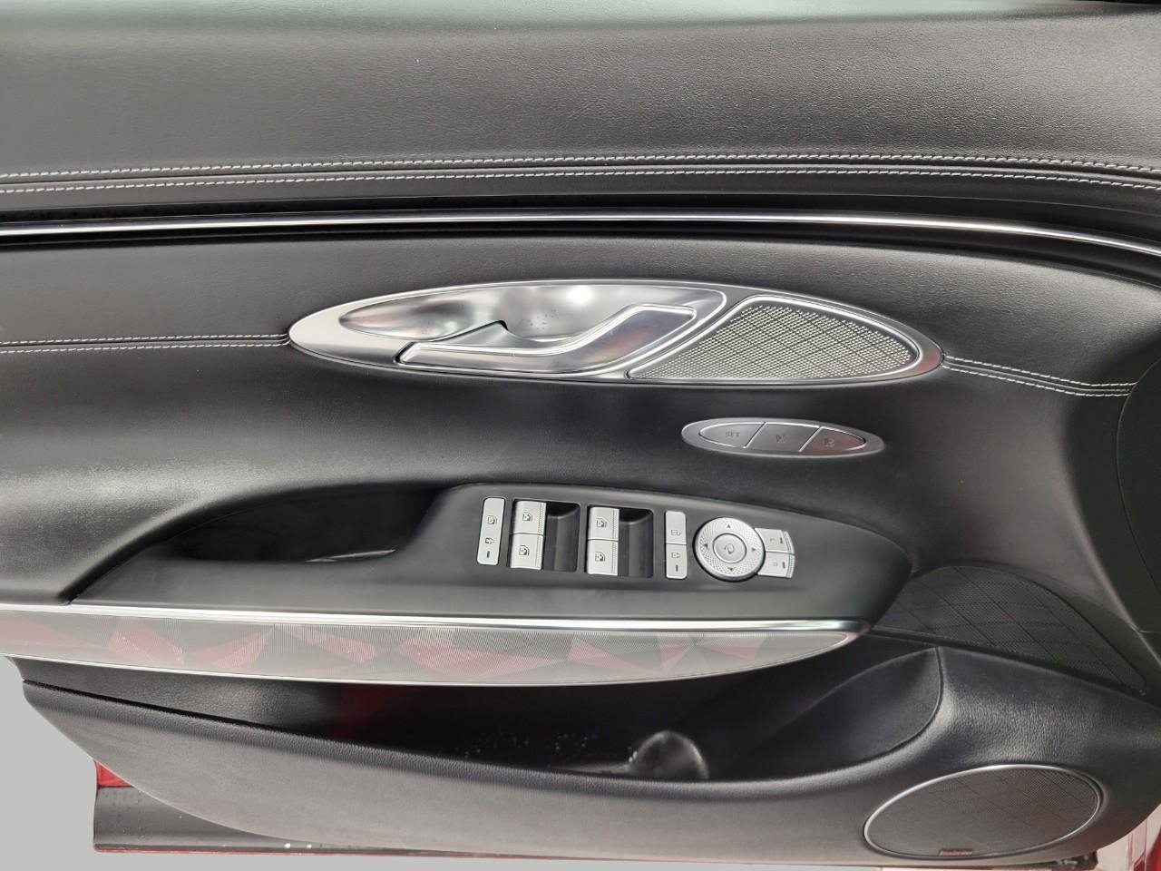 Used 2024 Genesis GV70 3.5T Sport w/ Sport Advanced Package image 27