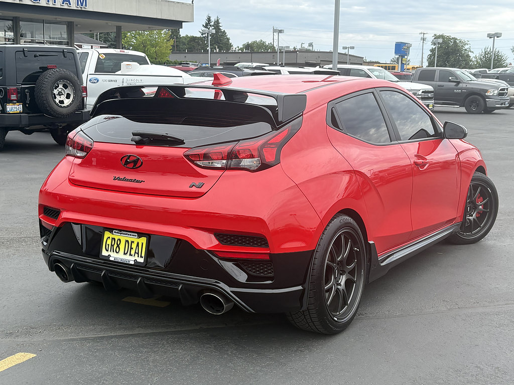 Used 2022 Hyundai Veloster N FWD image 5