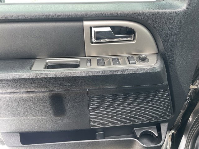 Used 2015 Ford Expedition XLT image 19