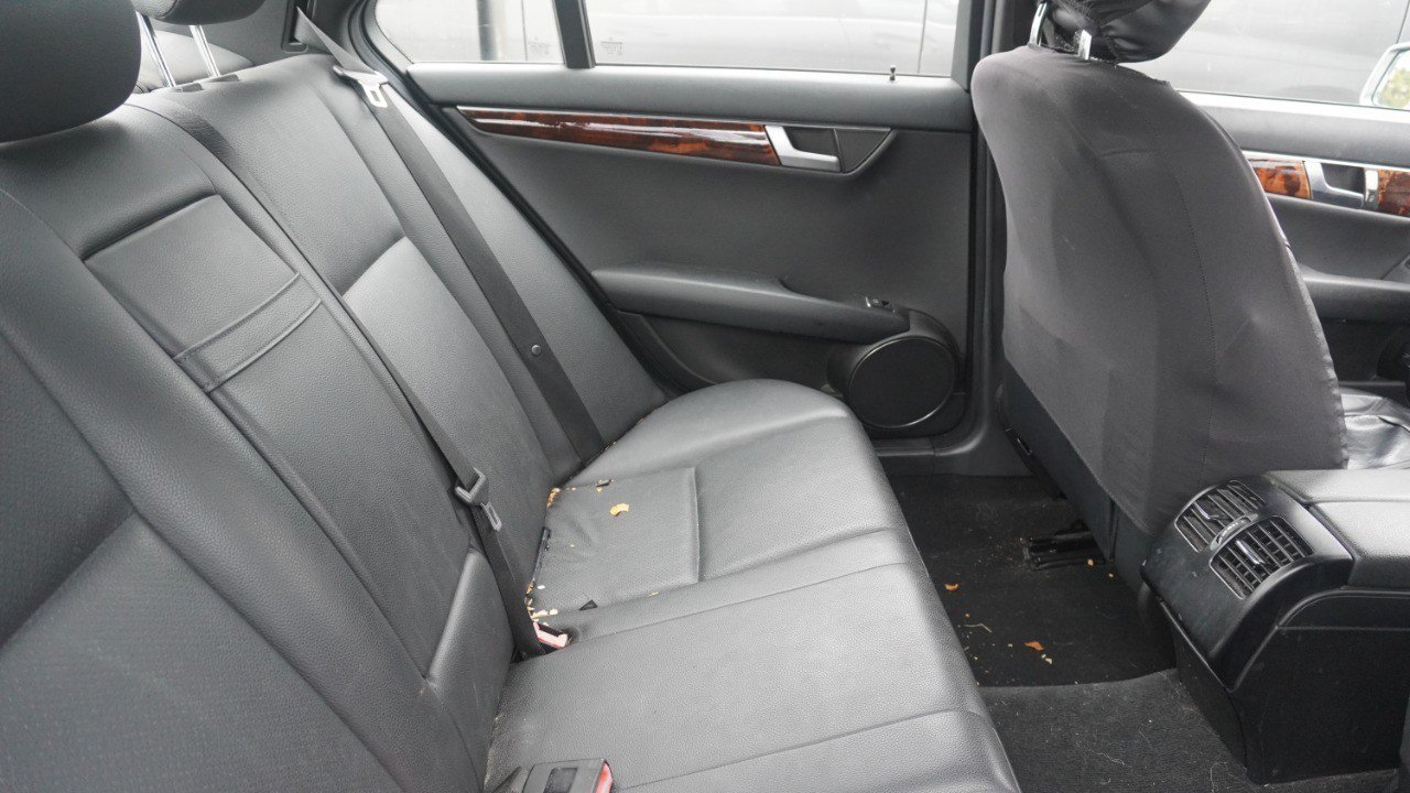 Used 2013 Mercedes-Benz C 250 Sedan image 11