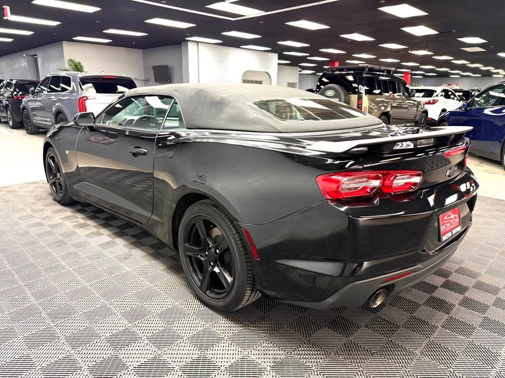 Used 2023 Chevrolet Camaro LT RWD image 11