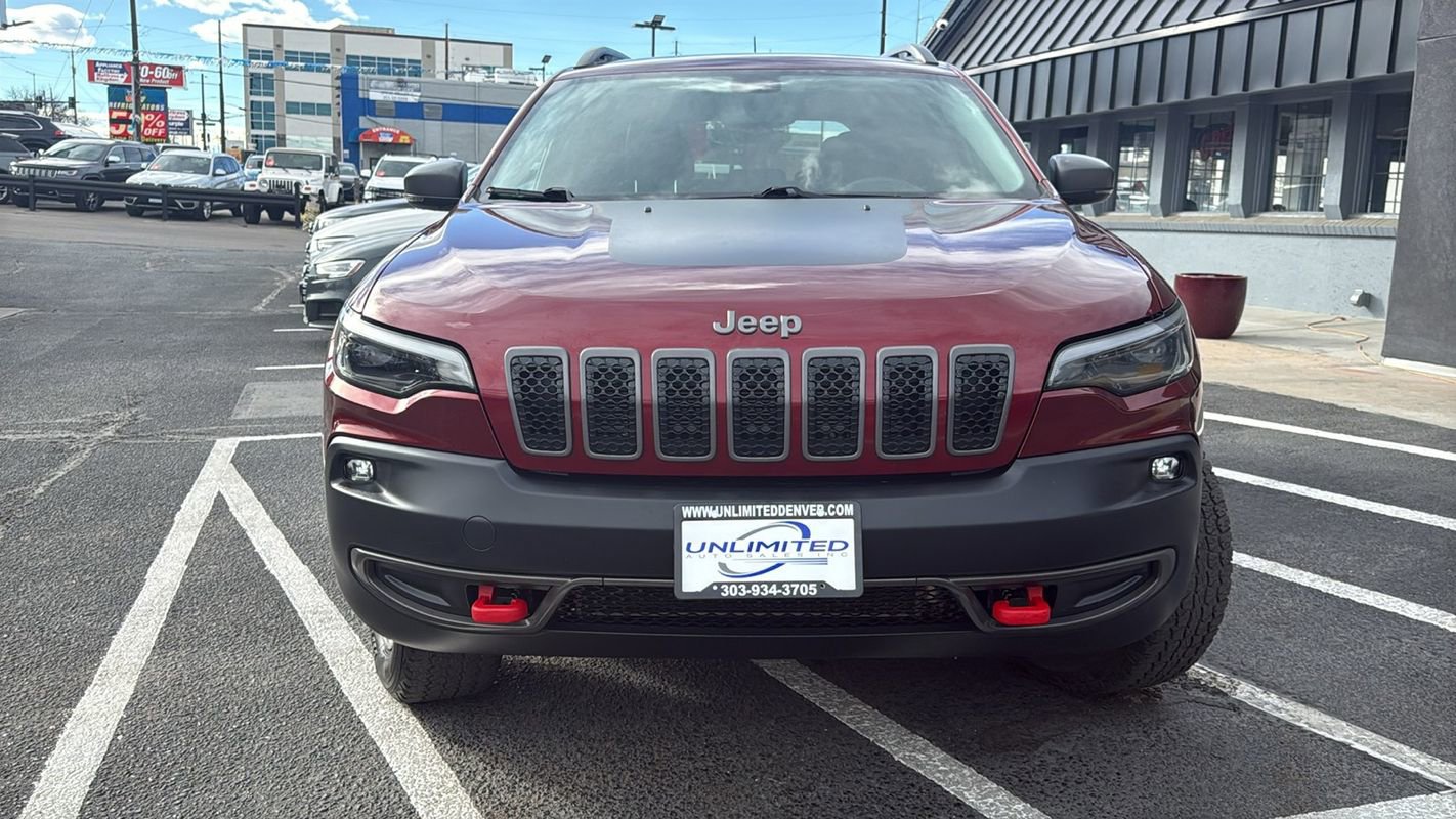 Used 2019 Jeep Cherokee Trailhawk w/ Cold Weather Group image 8