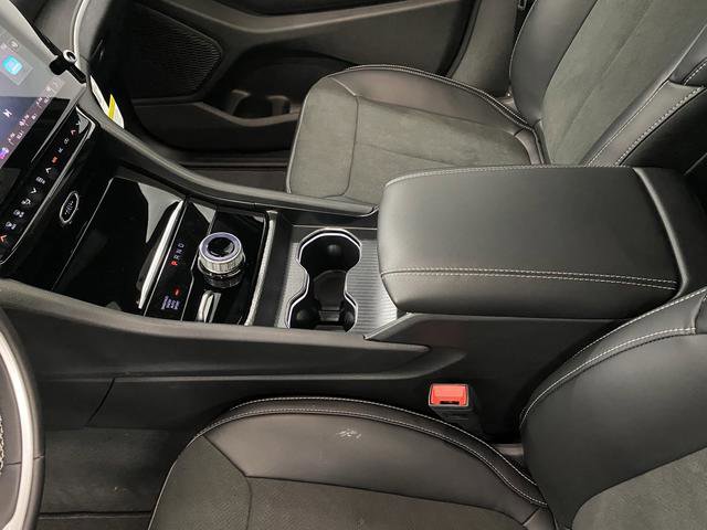 New 2026 Jeep Grand Cherokee Altitude image 21