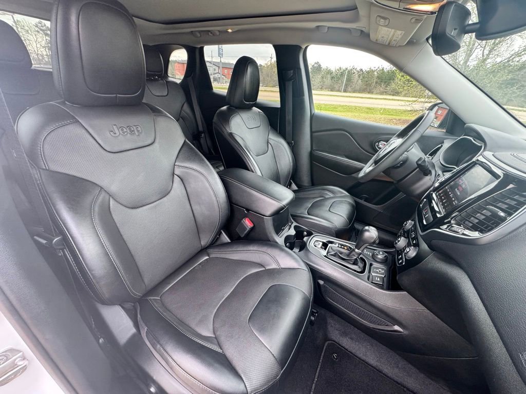 Used 2022 Jeep Cherokee Limited w/ Elite Package image 12