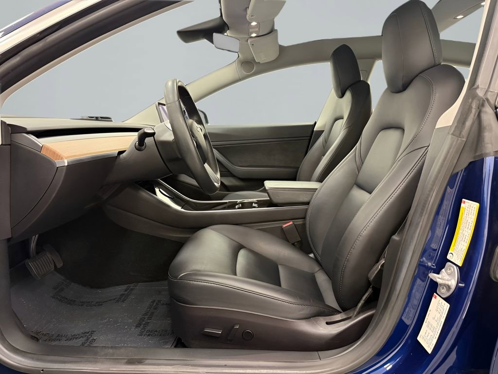 Used 2018 Tesla Model 3 Long Range RWD image 11