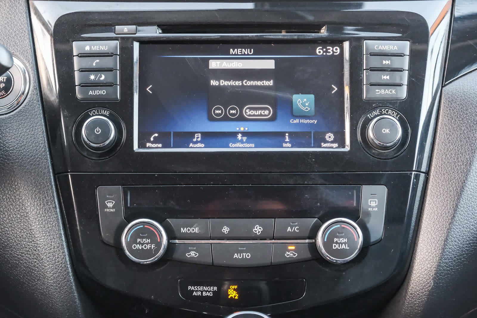 Used 2020 Nissan Rogue Sport SV FWD image 15