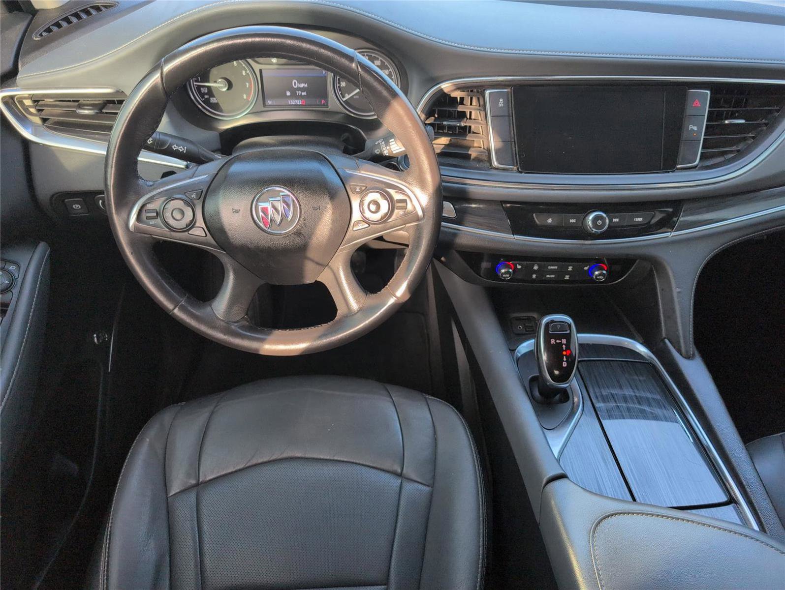 Used 2020 Buick Enclave Essence FWD image 29
