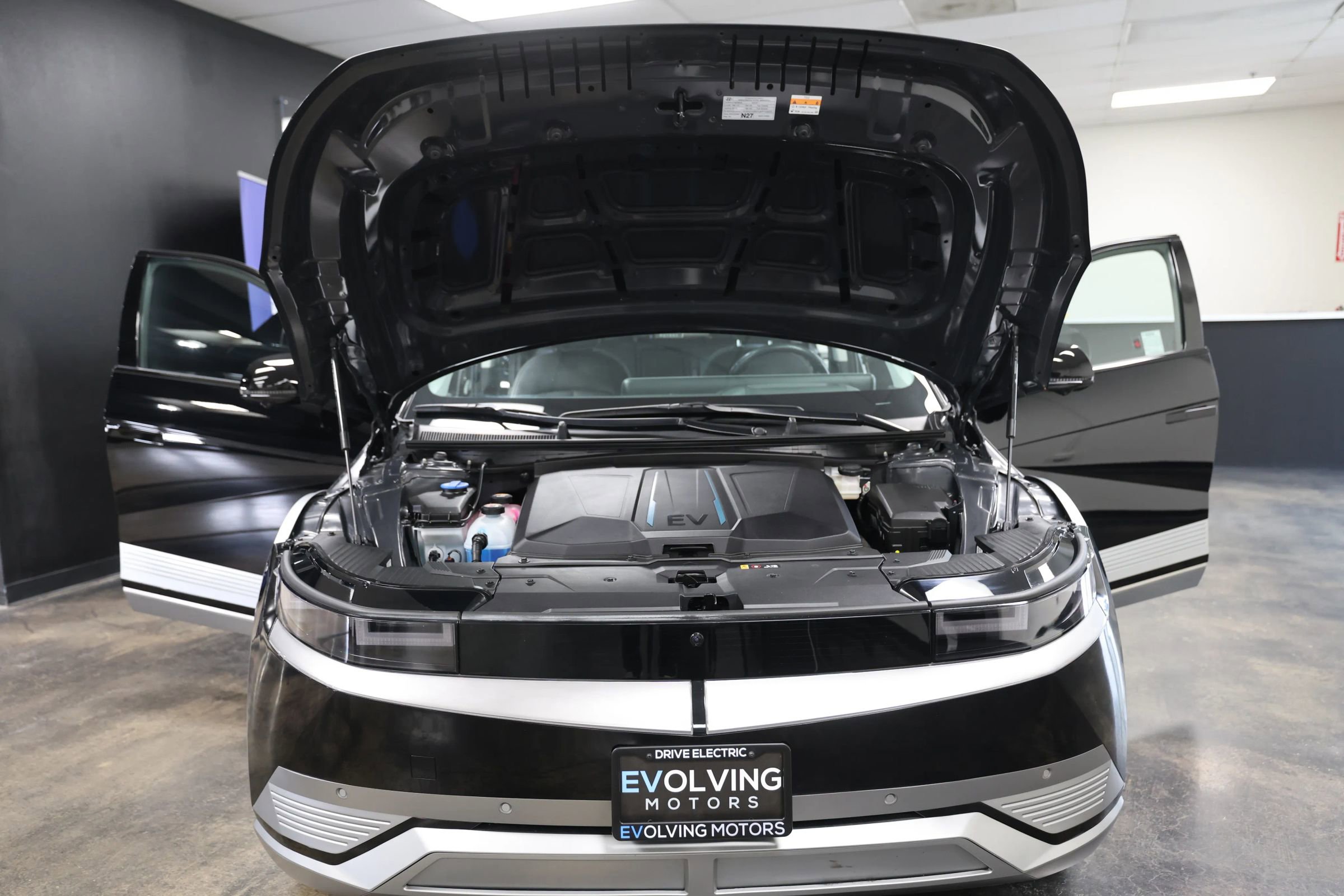 Used 2024 Hyundai Ioniq 5 Limited image 52