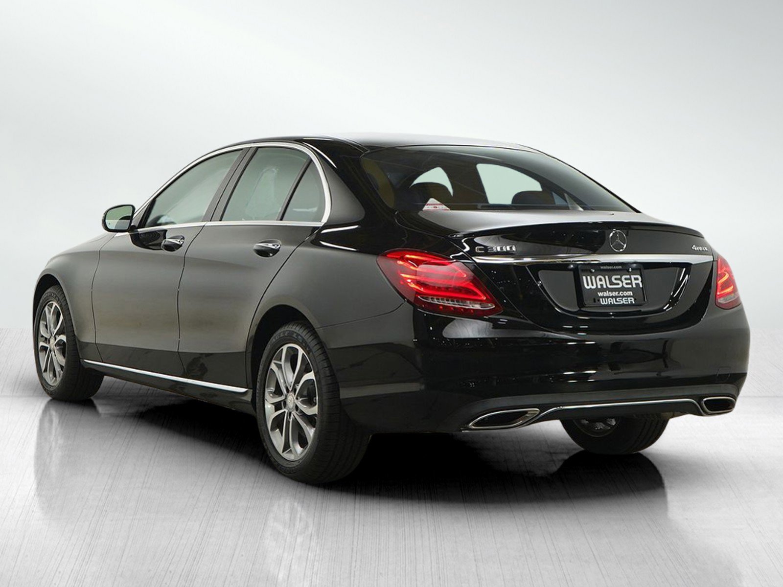 Used 2016 Mercedes-Benz C 300 4MATIC Sedan image 3