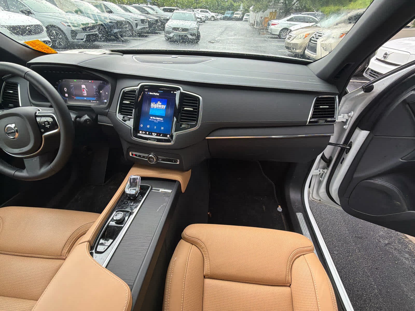 Used 2024 Volvo XC90 B6 Ultimate AWD/4WD image 6