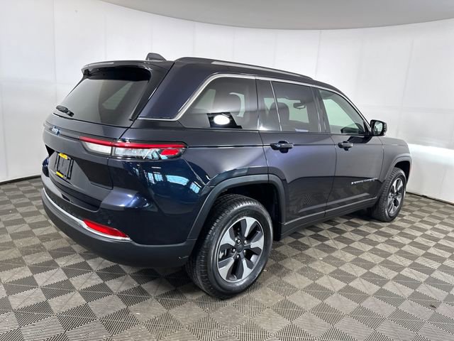 Used 2022 Jeep Grand Cherokee Limited 4xe image 3