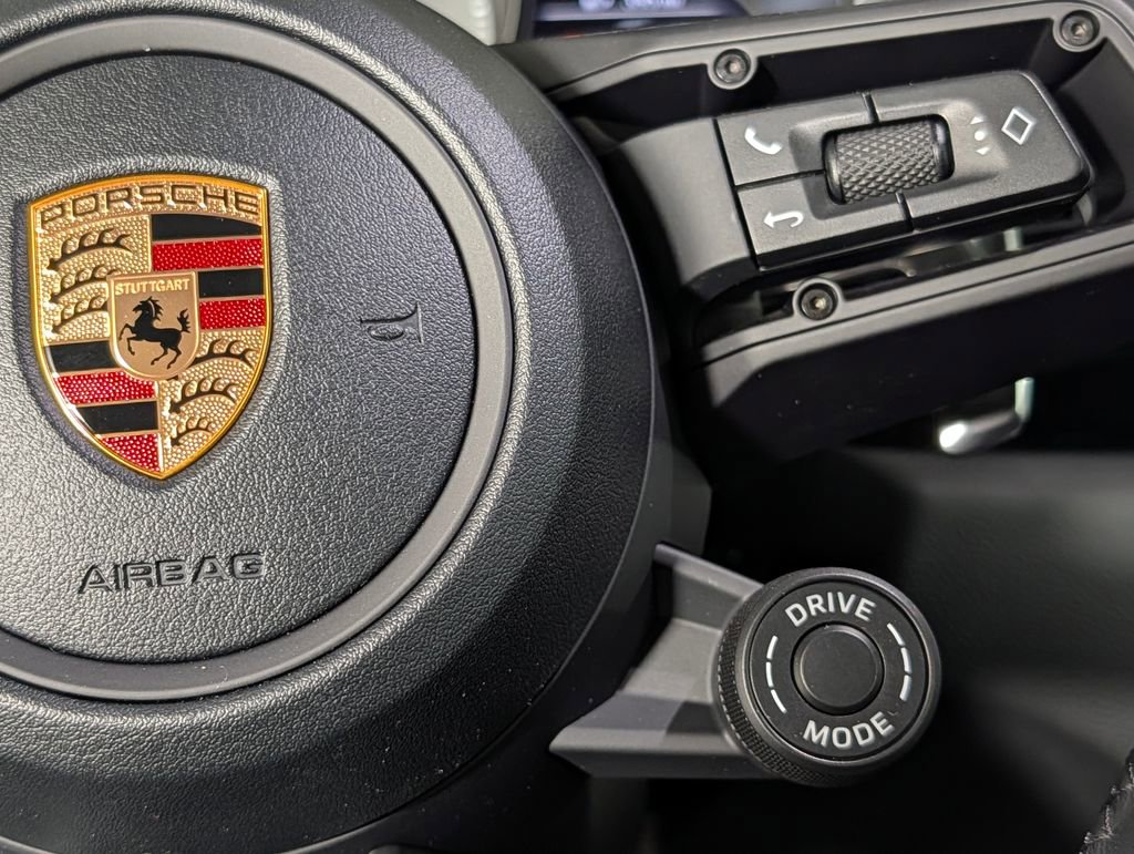 New 2026 Porsche Macan S image 37