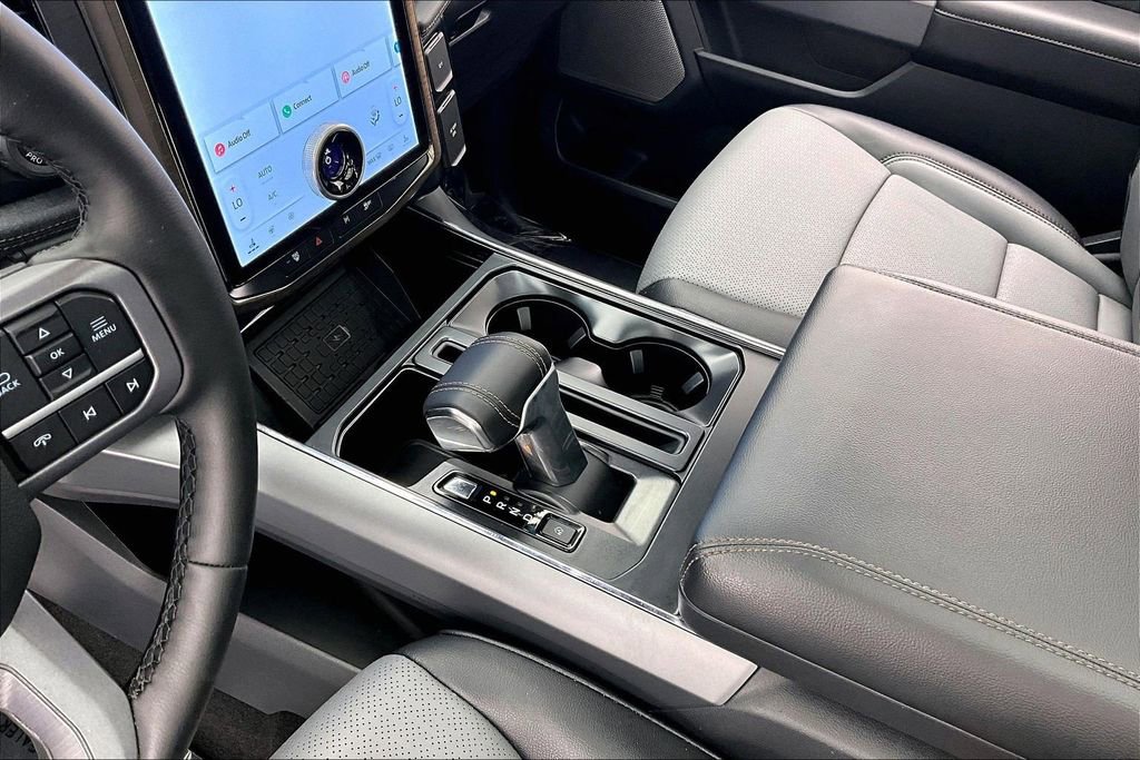 Used 2025 Ford F150 Lightning Lariat image 15