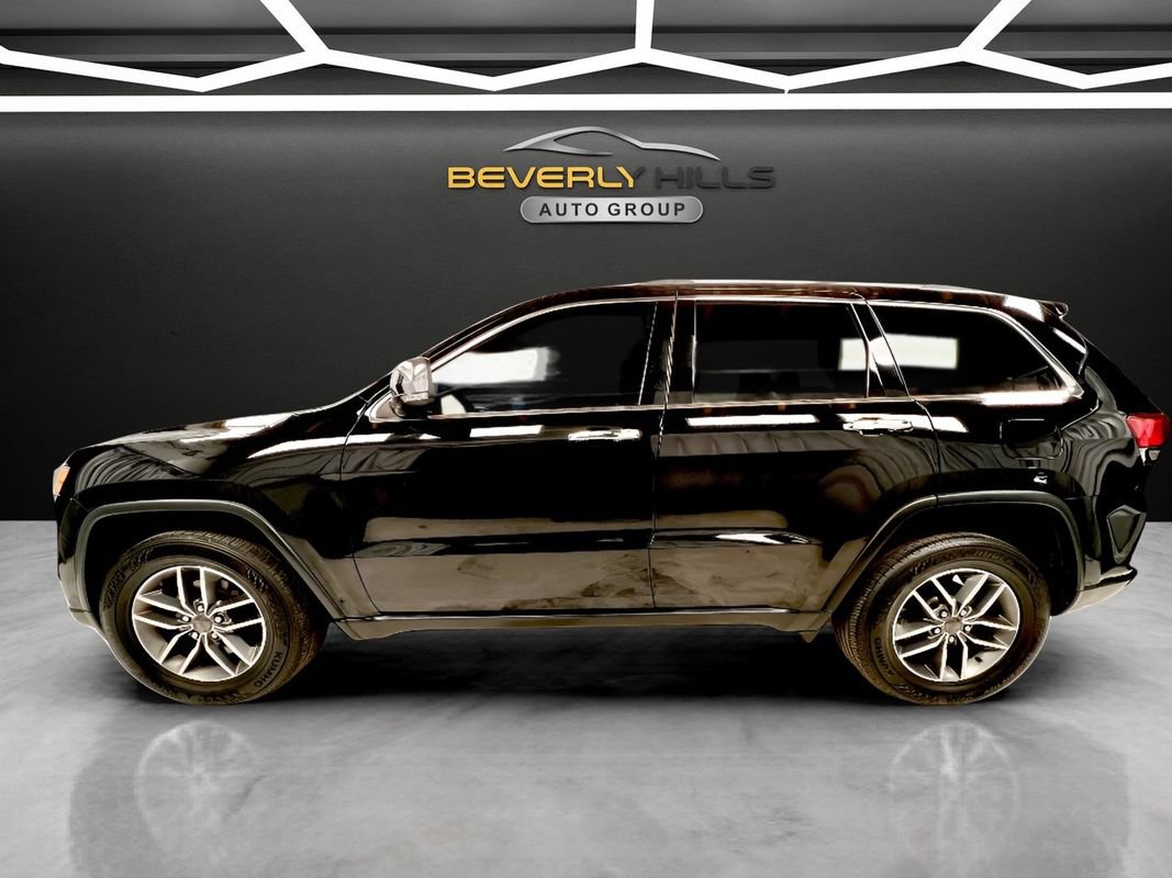 Used 2021 Jeep Grand Cherokee Limited AWD/4WD image 2