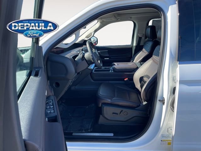 Certified 2025 Ford Expedition Platinum w/ Platinum Ultimate Package image 11