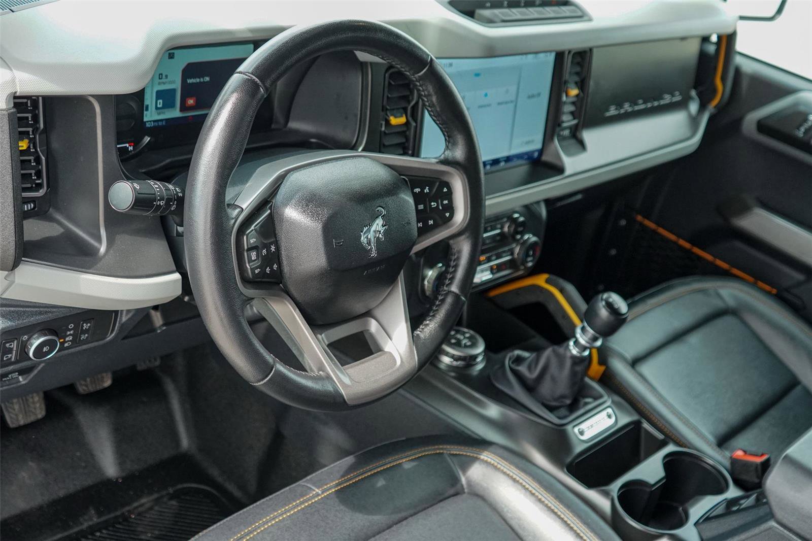 Used 2022 Ford Bronco Badlands image 9